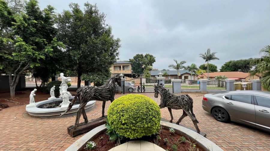 4 Bedroom Property for Sale in Safari Gardens North West